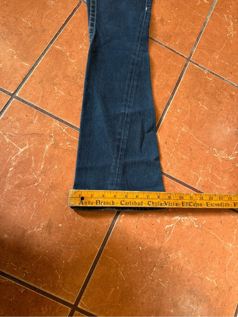 True Religion Dark Blue Flared Women's Jeans - Picture 10 of 10